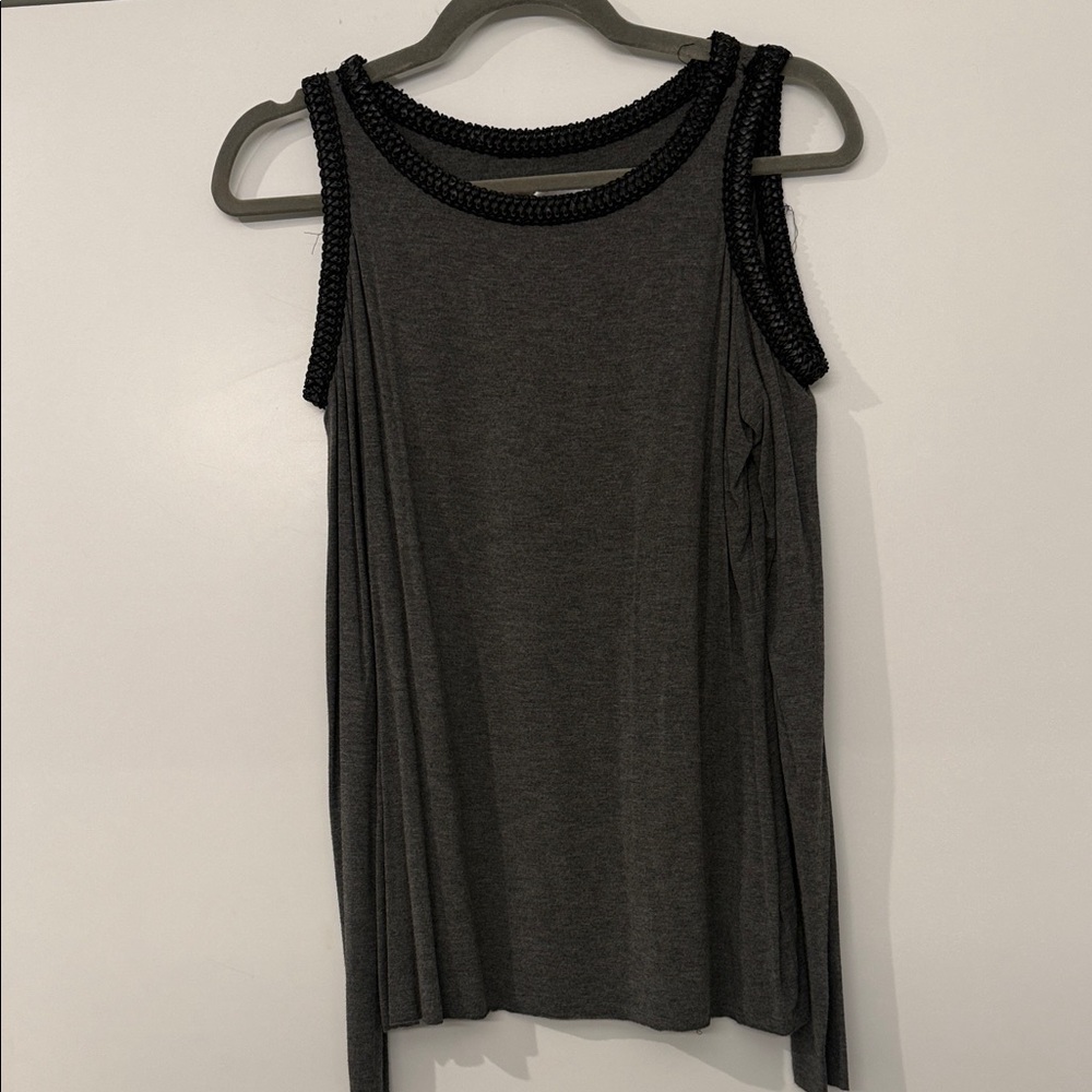 Bailey 44 Charcoal Gray Cold Shoulder Long Sleep Top